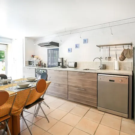 Du Four A Chaux Holiday home *