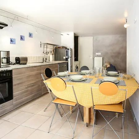 Du Four A Chaux Holiday home