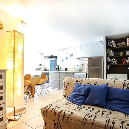 Du Four A Chaux Holiday home *